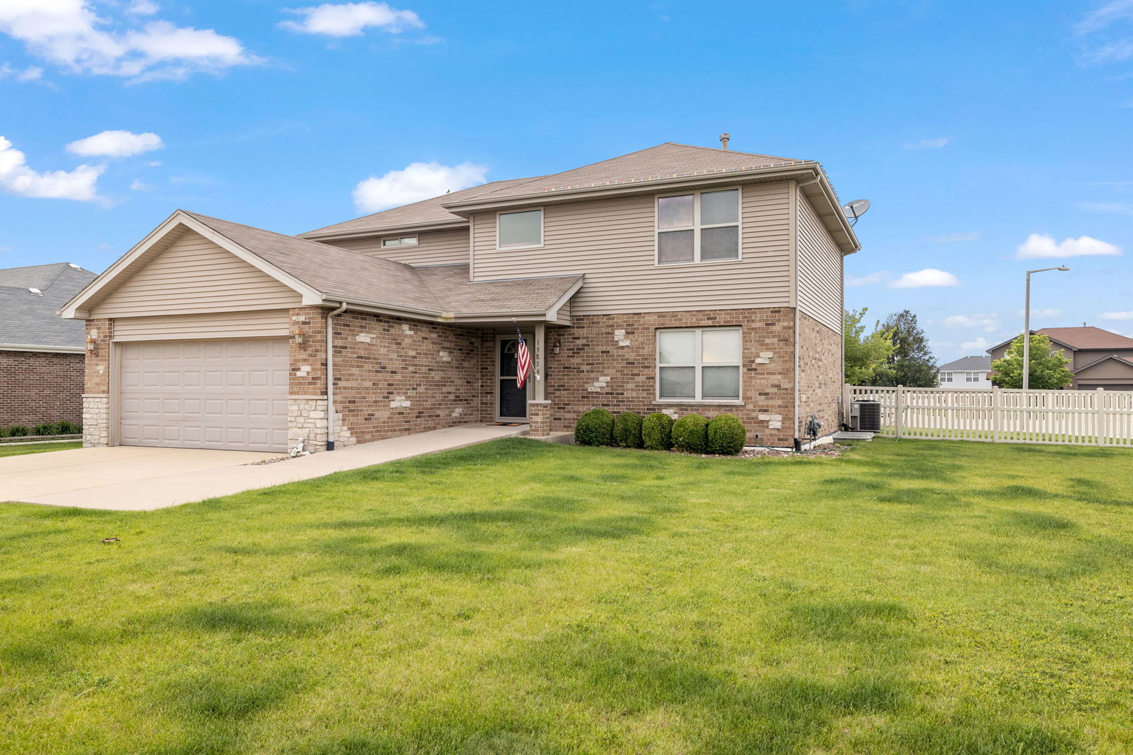 15826 Chippewa Lane Property Photo 1