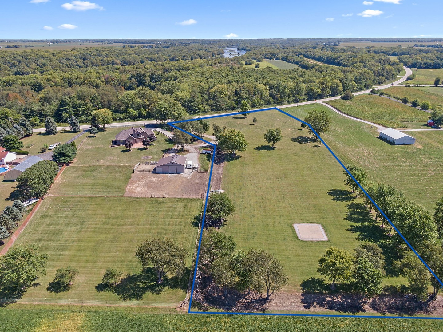 17661 Il-113 Property Photo 1