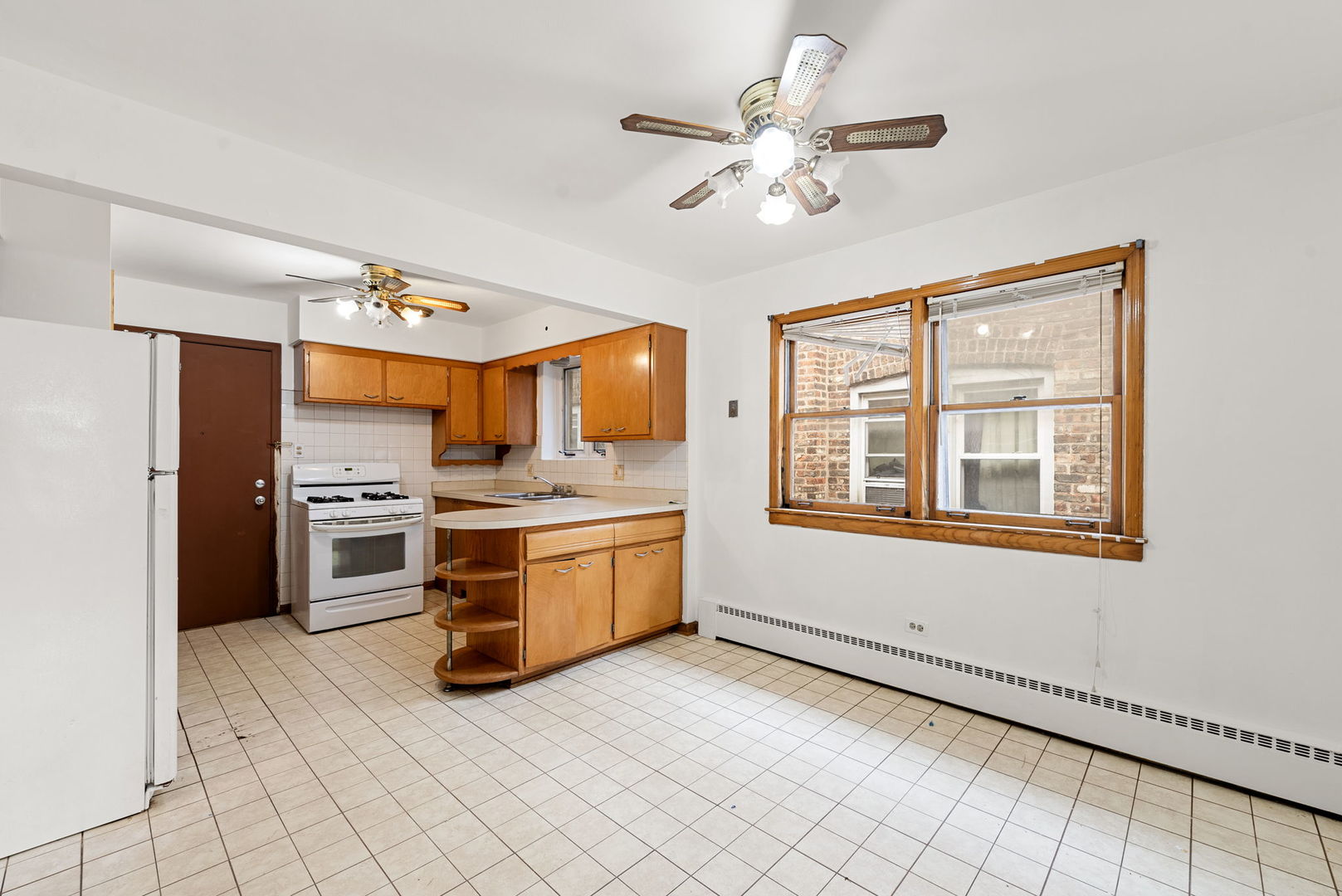 1833 Oak Park Avenue Property Photo 7