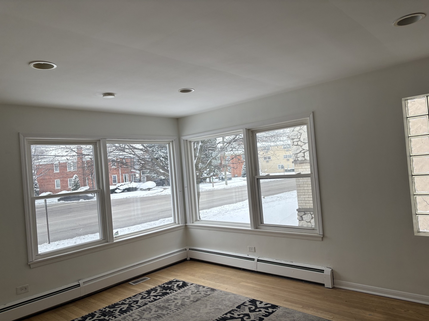 751 N Northwest Highway Property Photo 8