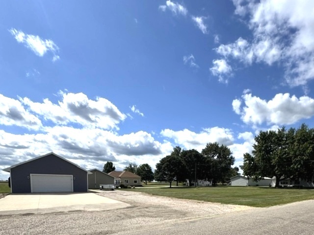 302 E Harrison Street Property Photo 2