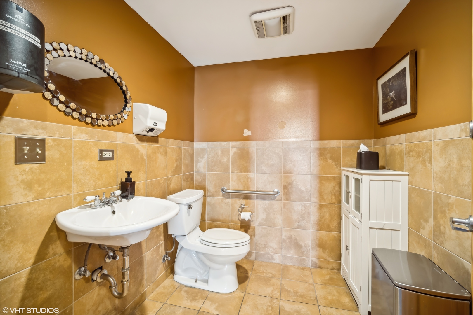 1348 W Concord Place Property Photo 15