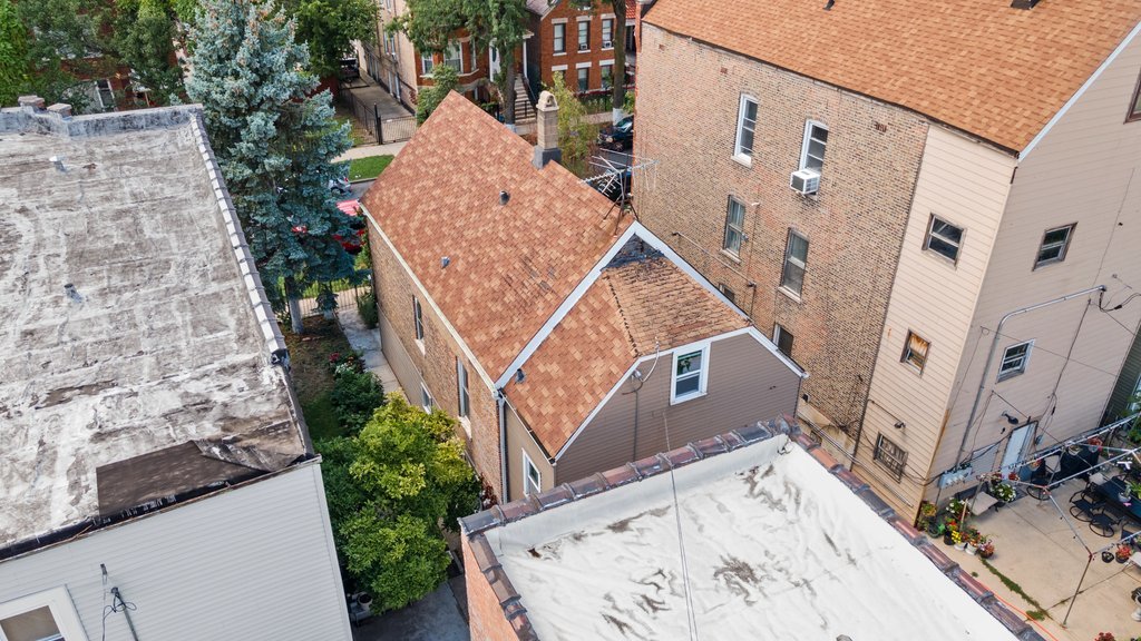 2711 S Hamlin Avenue Property Photo 24