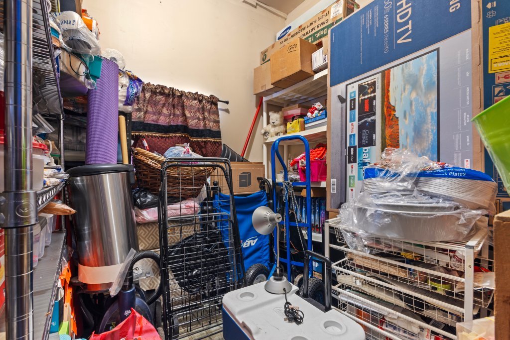 2711 S Hamlin Avenue Property Photo 46