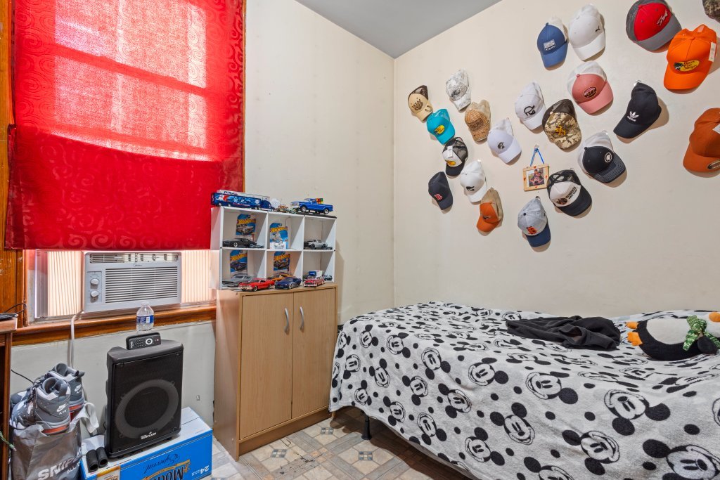 2711 S Hamlin Avenue Property Photo 47