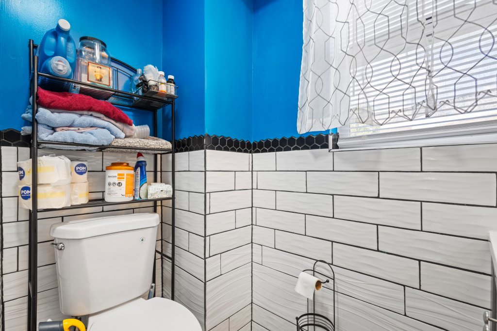 2711 S Hamlin Avenue Property Photo 63