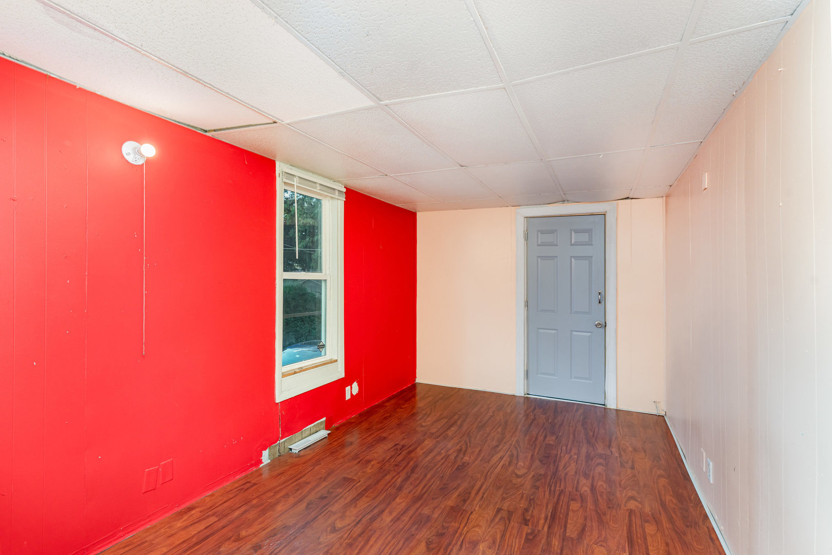 216 N May Street Property Photo 2