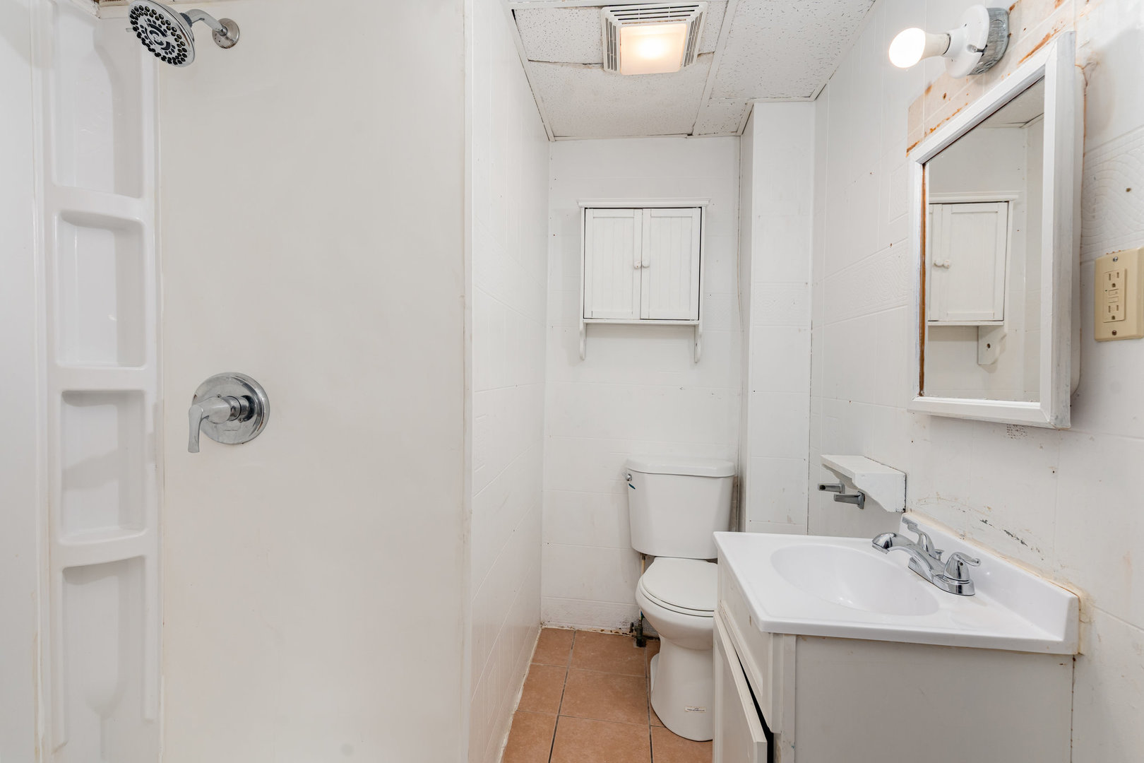 216 N May Street Property Photo 12