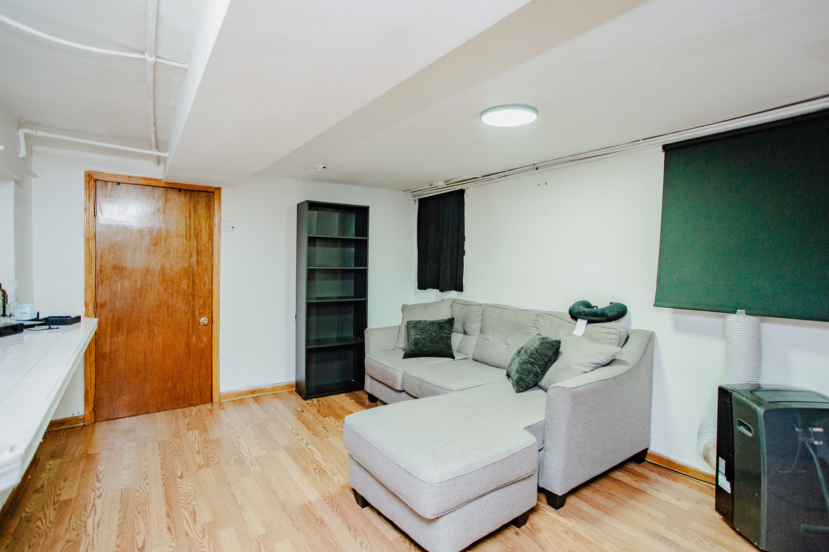 3429 N Avers Avenue Property Photo 8