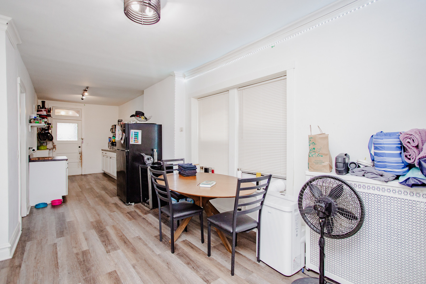 3429 N Avers Avenue Property Photo 17