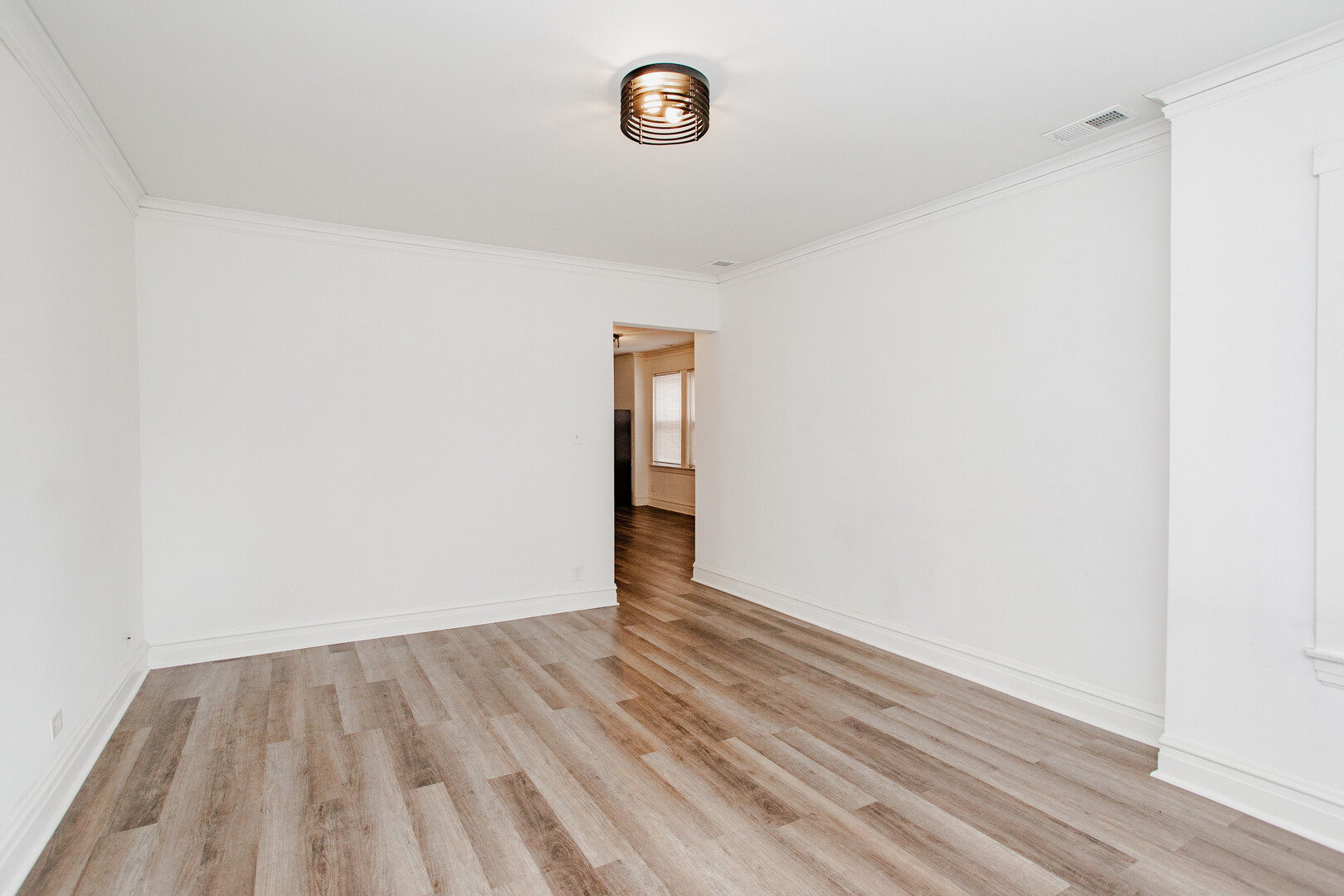 3429 N Avers Avenue Property Photo 20