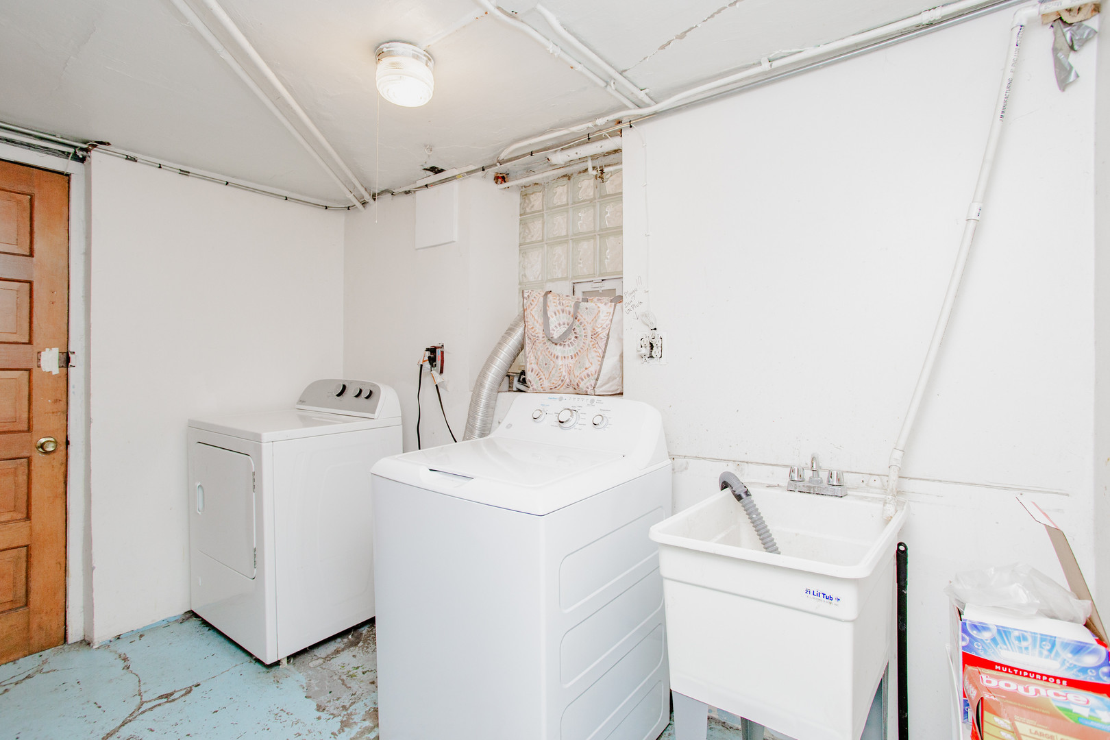 3429 N Avers Avenue Property Photo 24