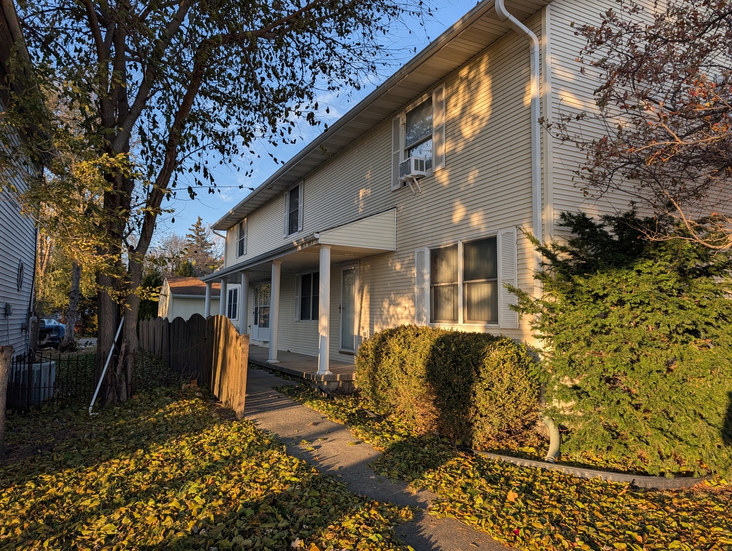 142 E Lincoln Highway C Property Photo 4