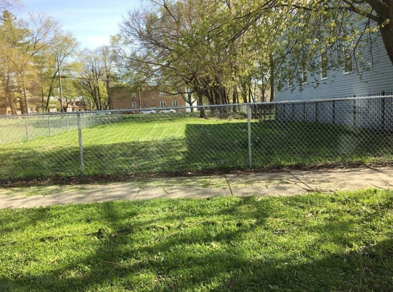 841 & 843 W 51st Place Property Photo 1