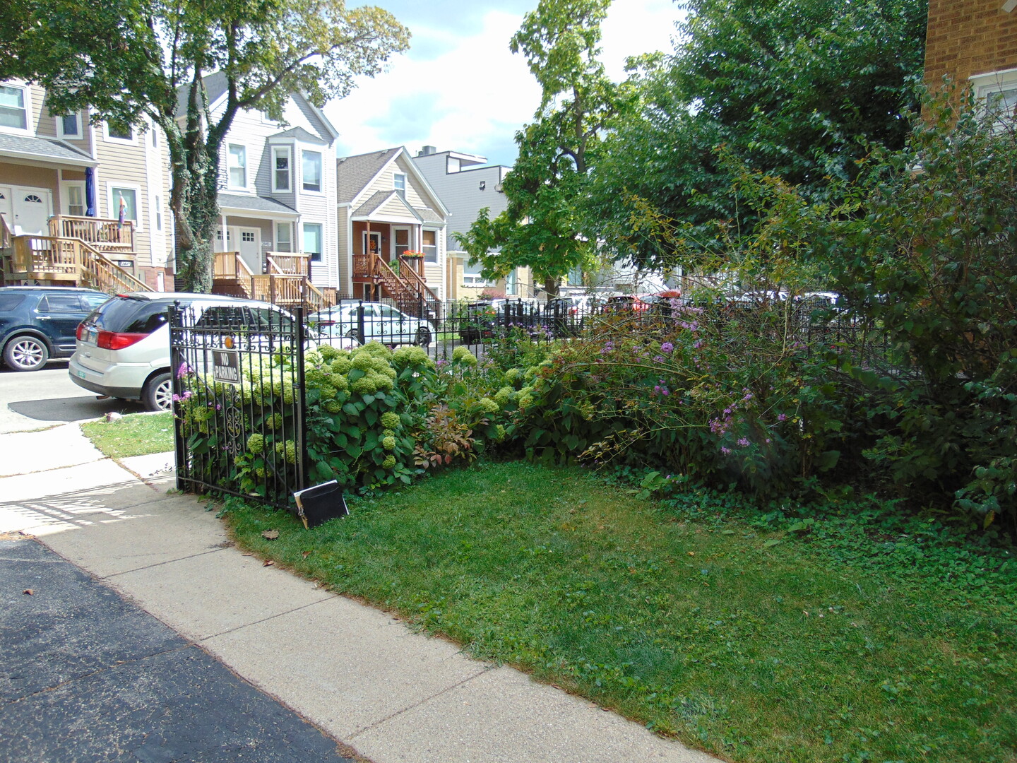 2848-50 N Ridgeway Avenue Property Photo 11