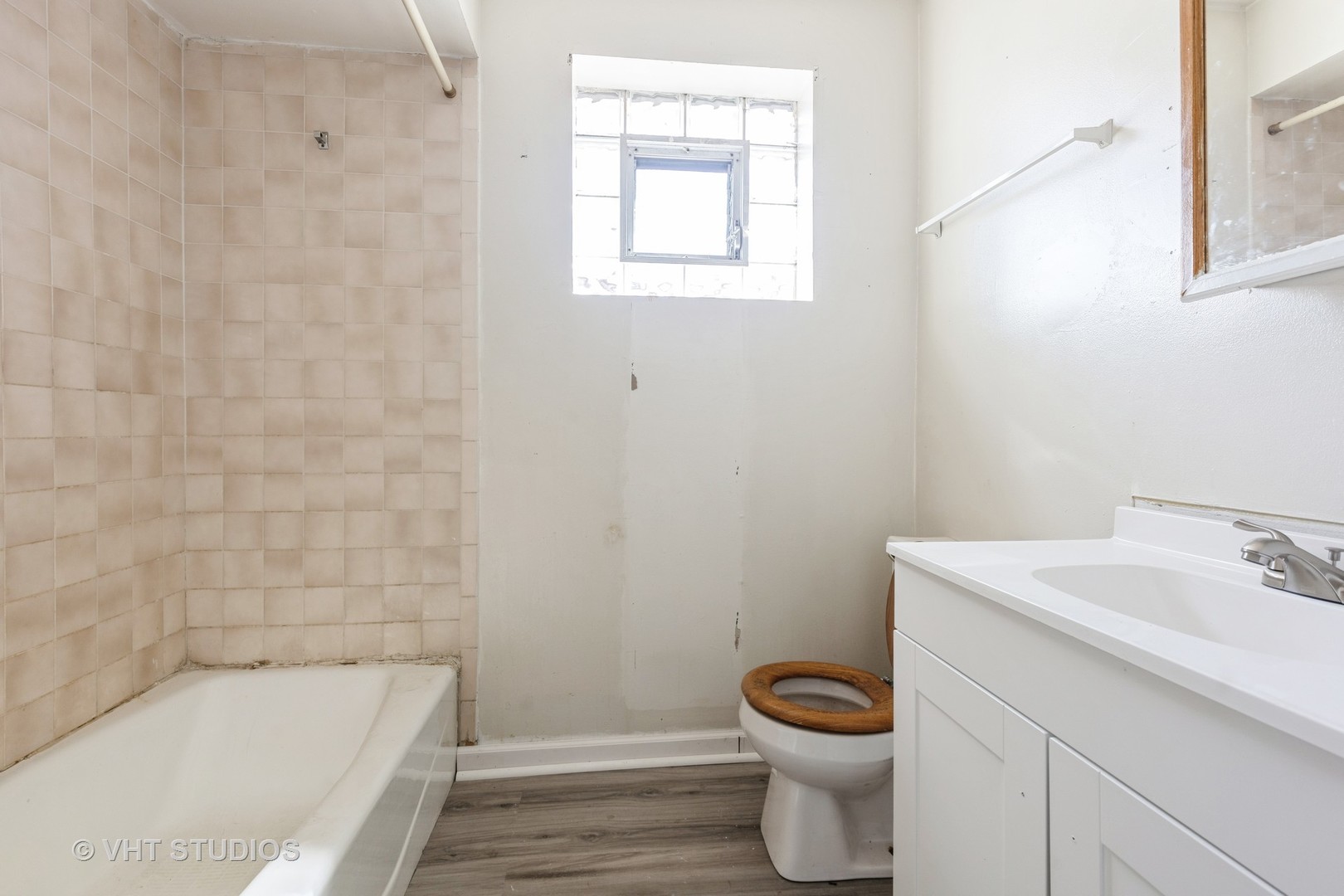 1415 W 123rd Street Property Photo 17