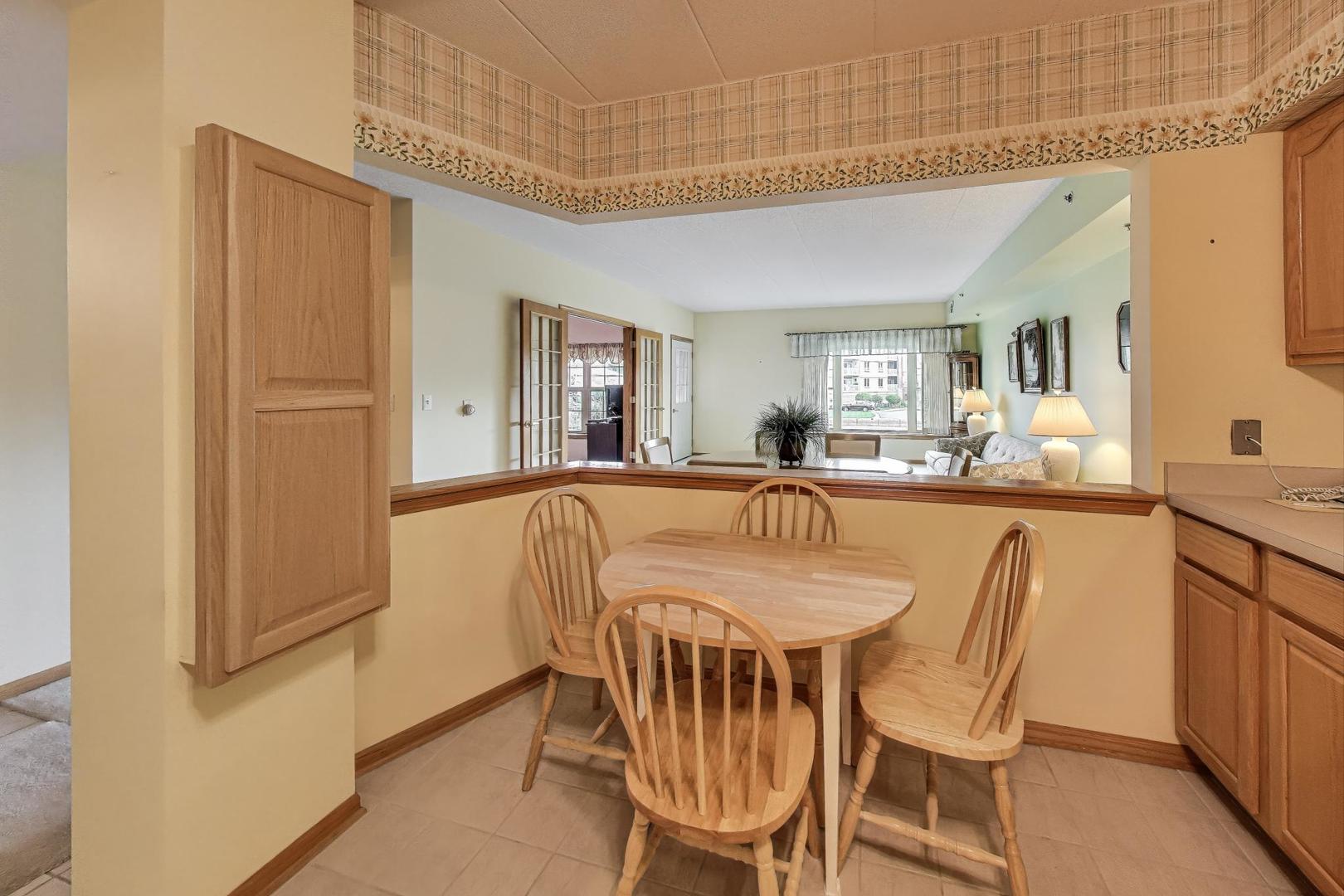 1200 S Prospect Avenue 108 Property Photo 5