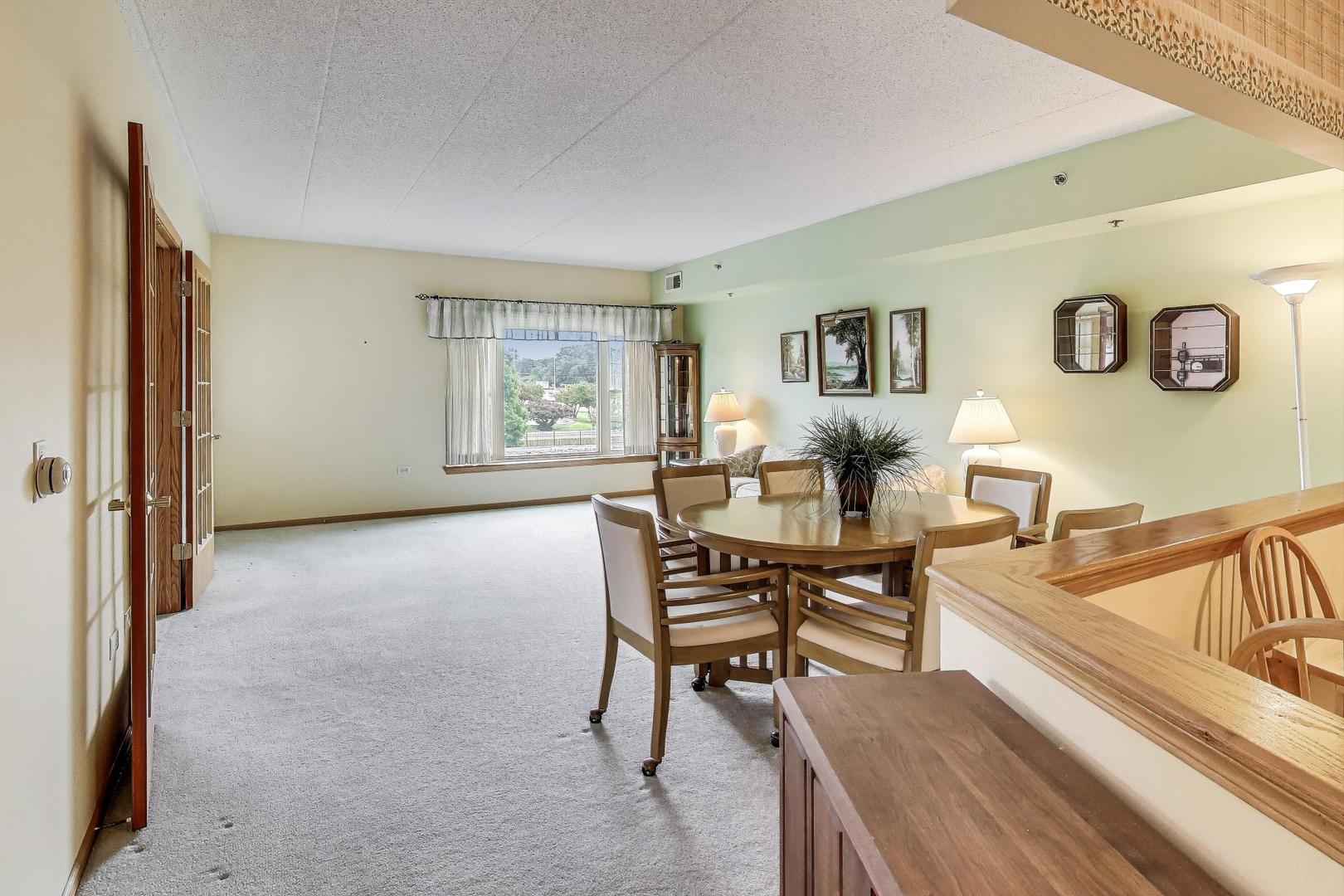 1200 S Prospect Avenue 108 Property Photo 6