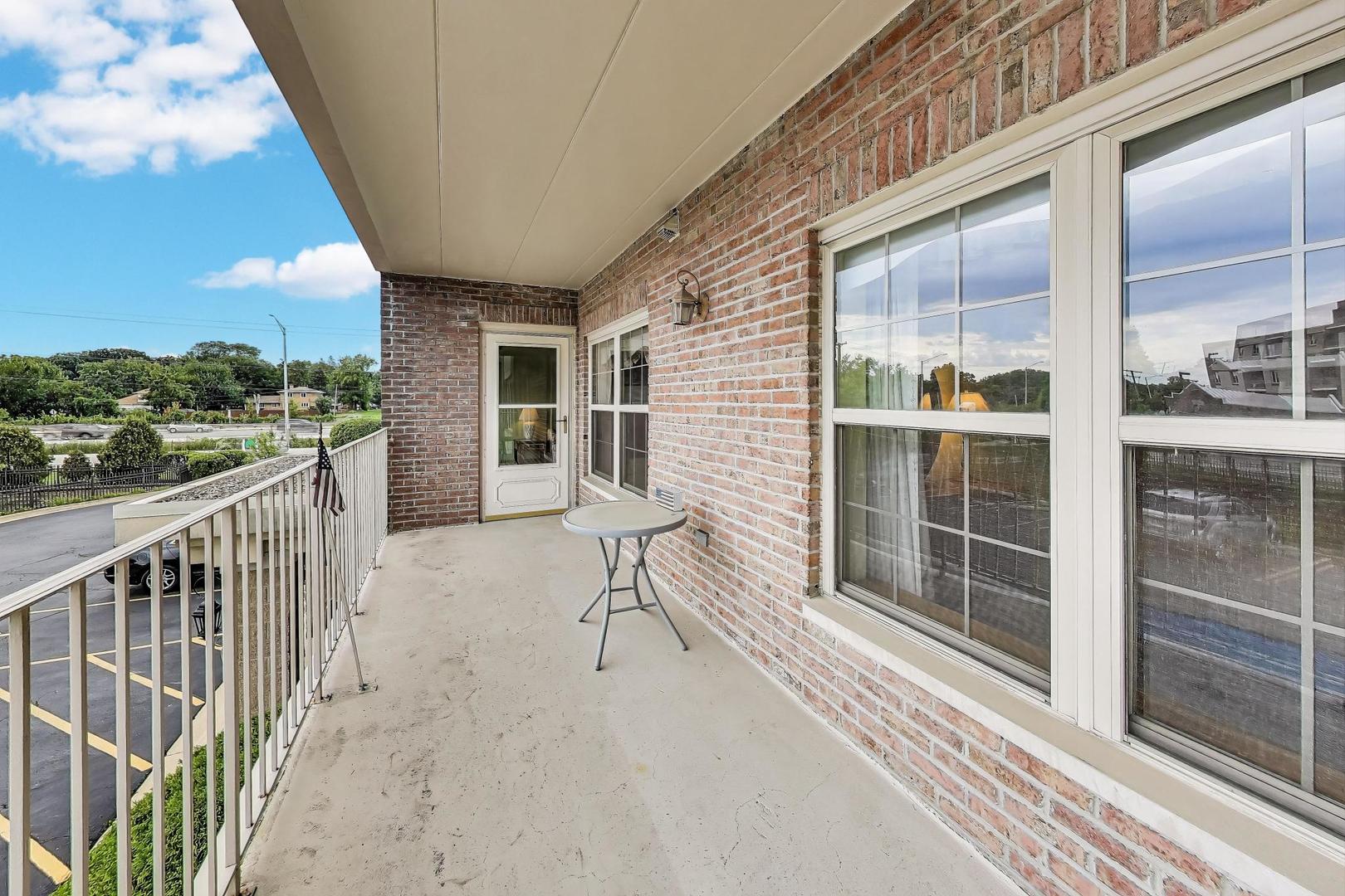 1200 S Prospect Avenue 108 Property Photo 8