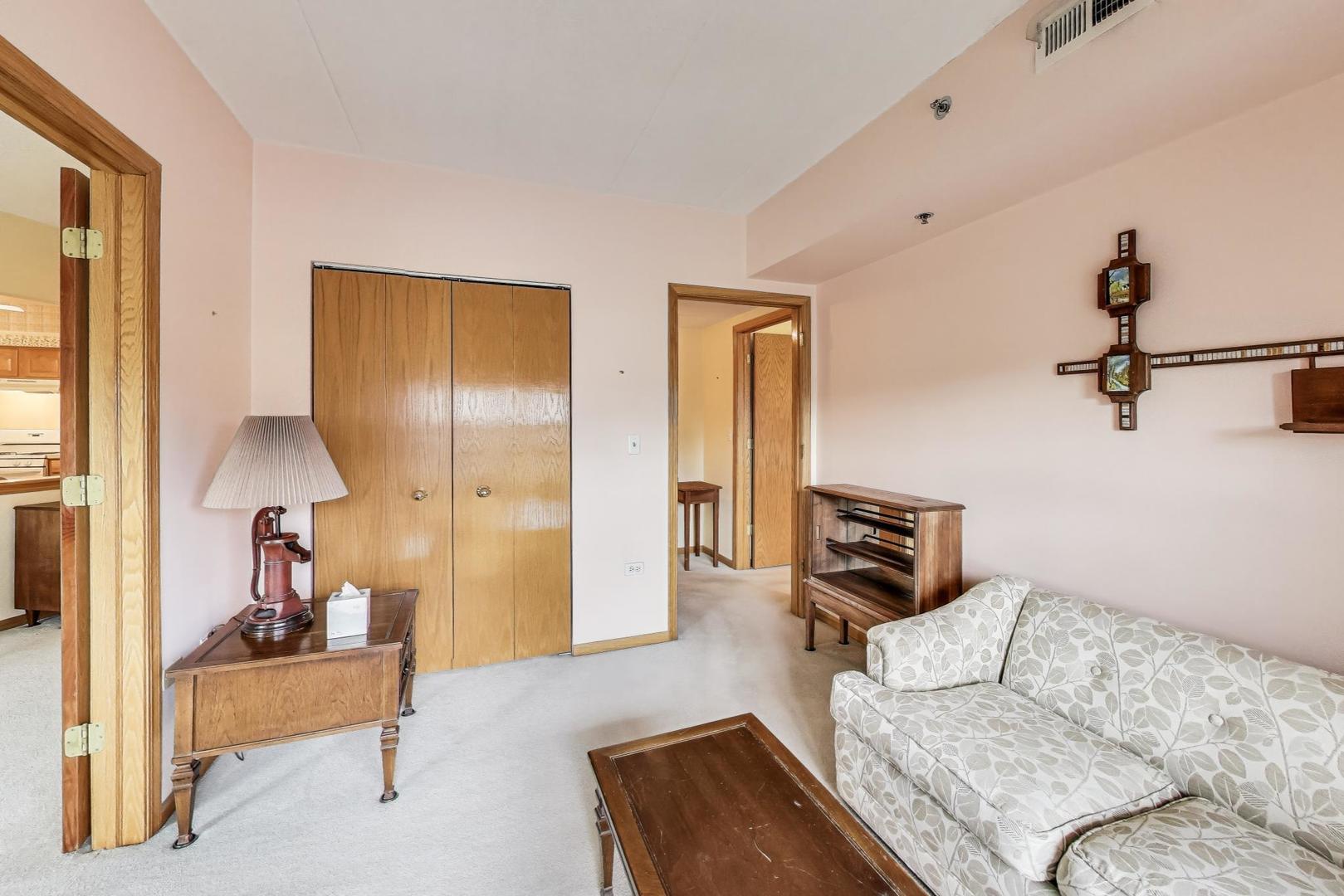 1200 S Prospect Avenue 108 Property Photo 10