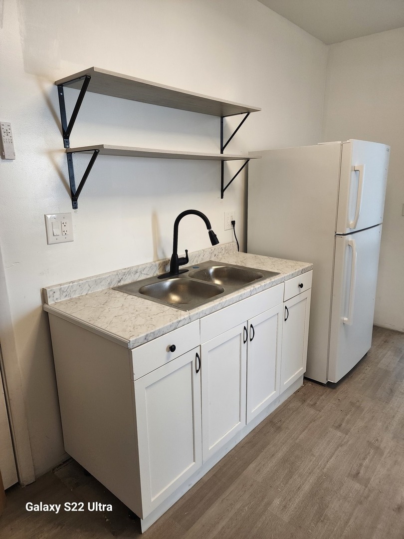 8909 S Houston Avenue Property Photo 8