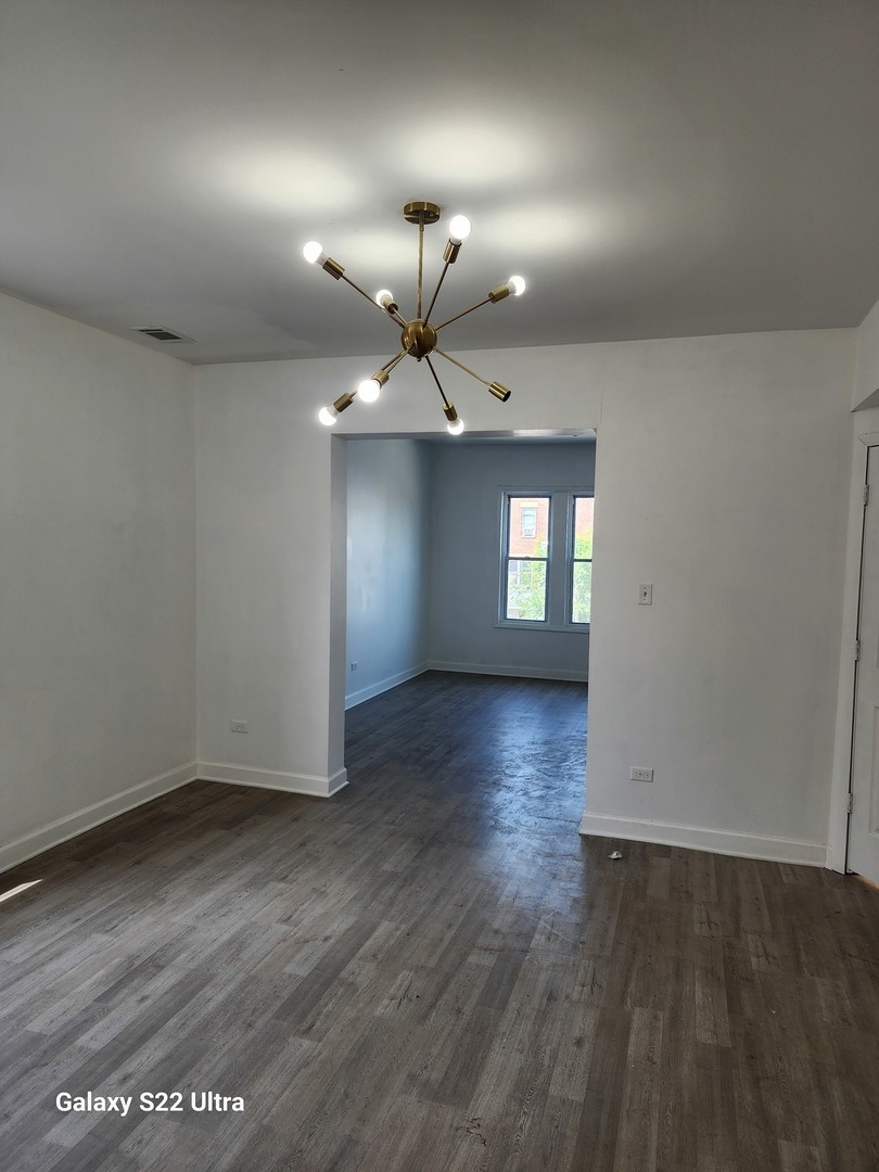 8909 S Houston Avenue Property Photo 15