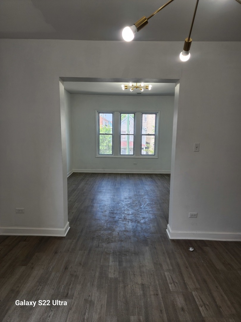 8909 S Houston Avenue Property Photo 16