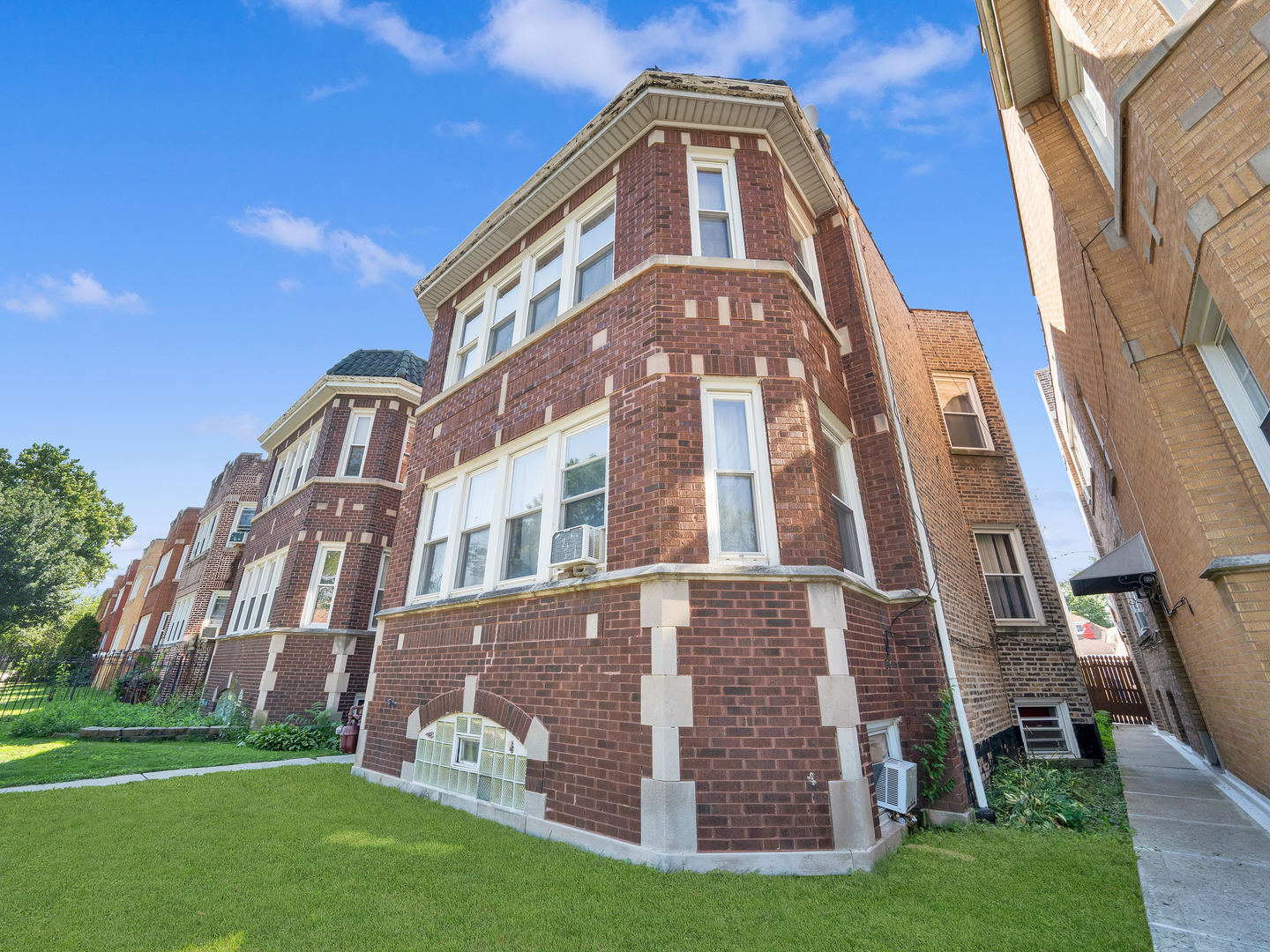 3529 W 63rd Place Property Photo 1