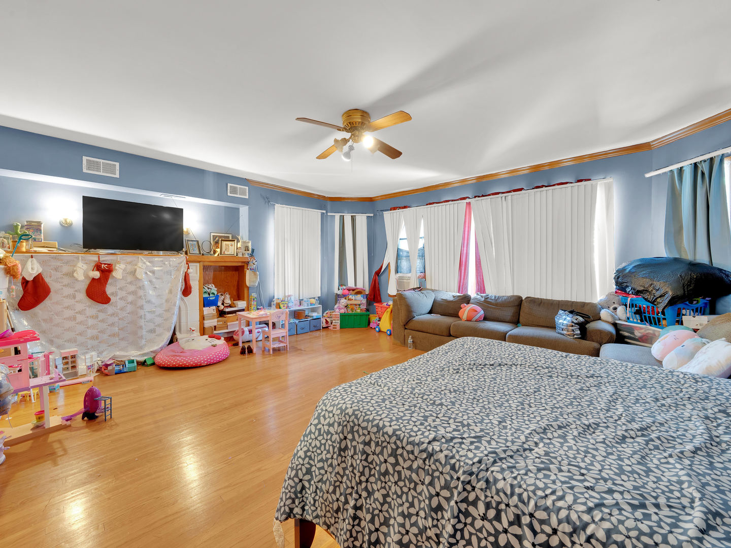 3529 W 63rd Place Property Photo 2