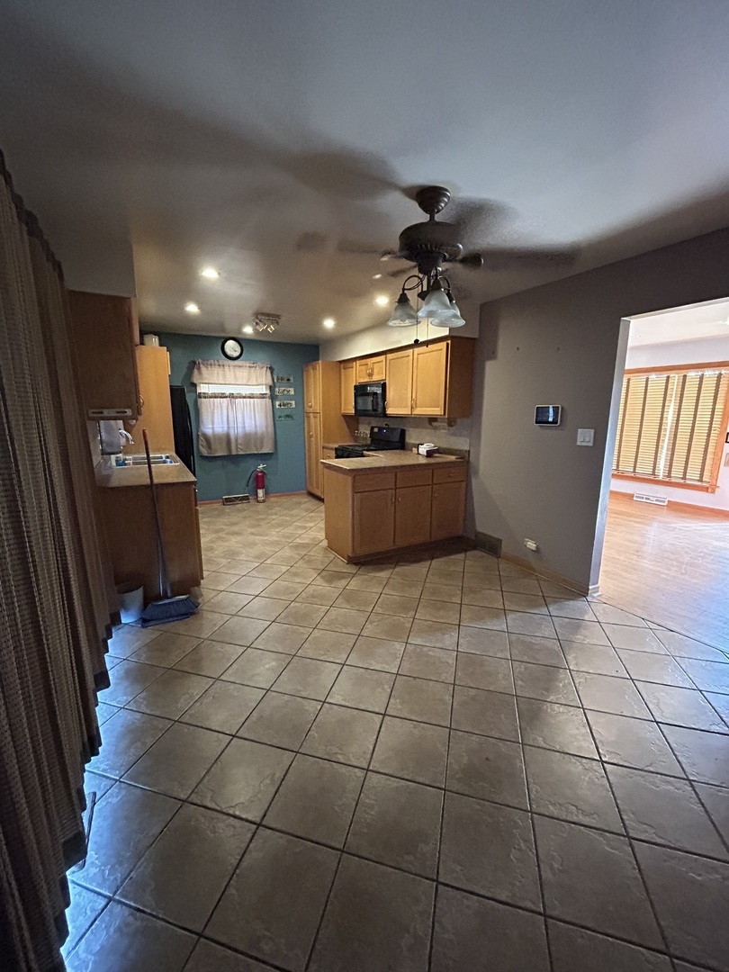 16639 Dobson Avenue Property Photo 2