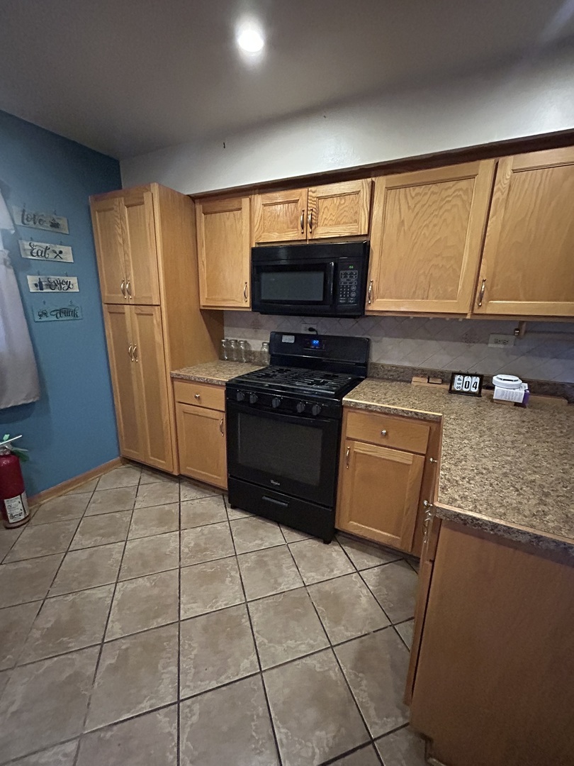 16639 Dobson Avenue Property Photo 3