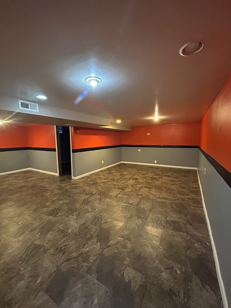 16639 Dobson Avenue Property Photo 7