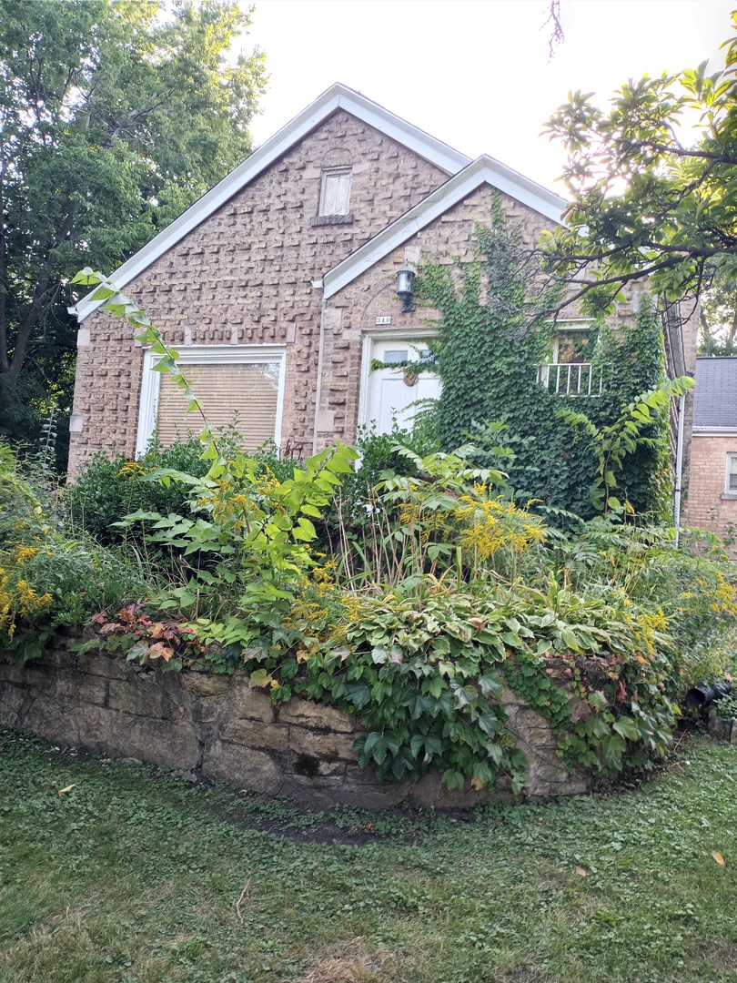 310 Nottingham Avenue Property Photo 1