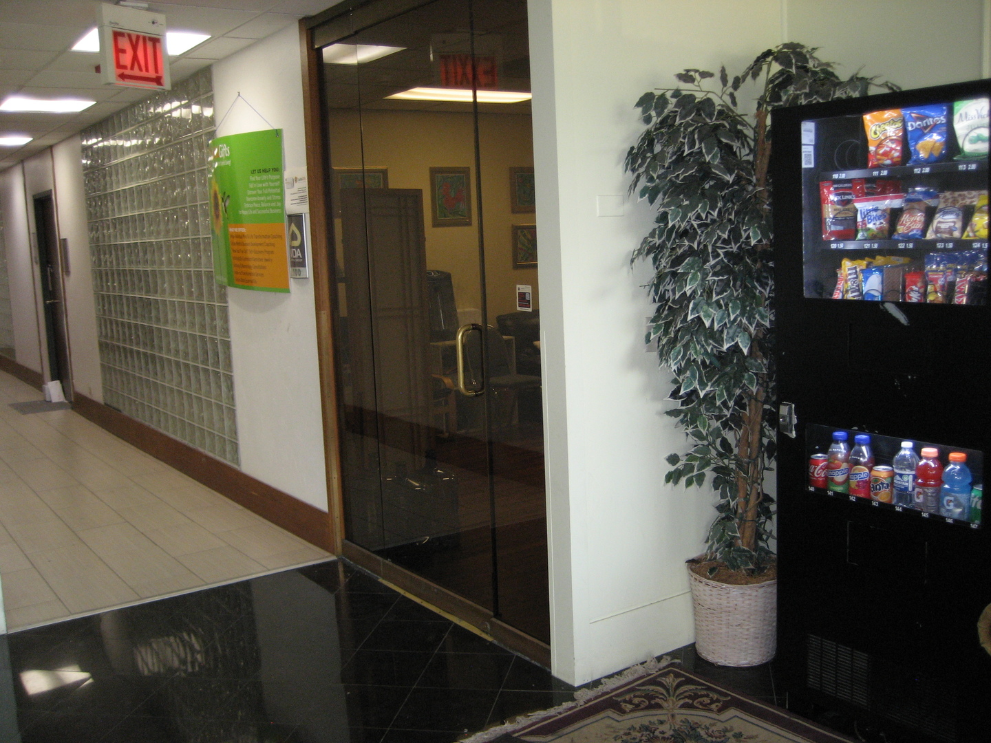 1040 S Milwaukee Avenue 250 Property Photo 5