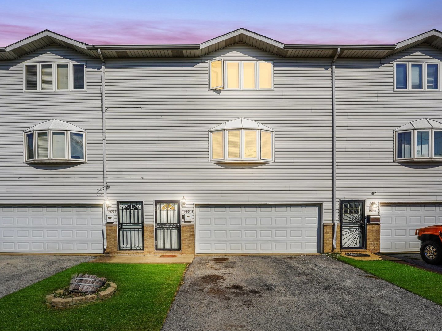 14541 S Marquette Avenue Property Photo 1