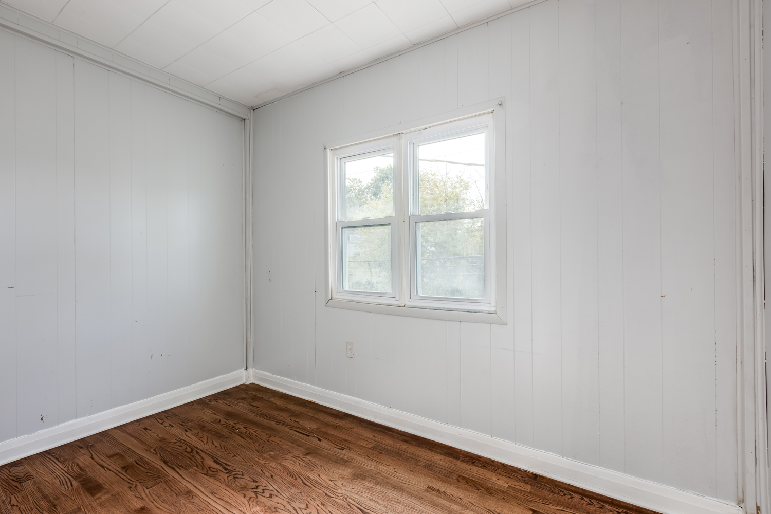 8836 Bronx Avenue Property Photo 13