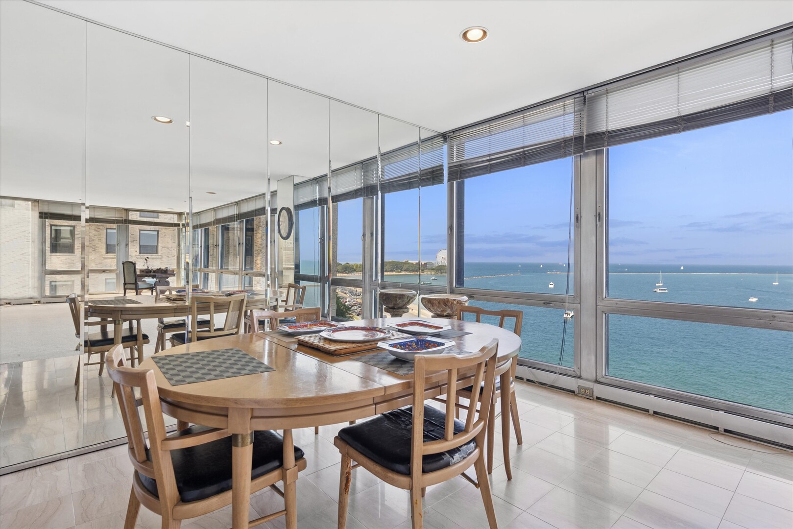 860 N Lake Shore Drive 8m Property Photo 5