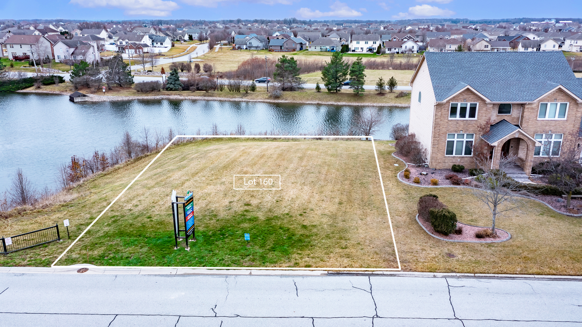 10360 Doubletree Drive Property Photo 3