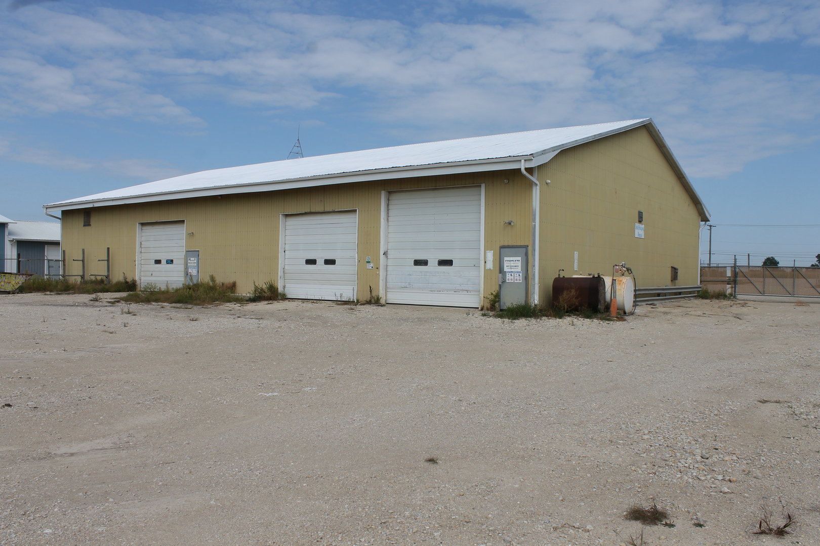 320 W Lincoln Highway Property Photo 4