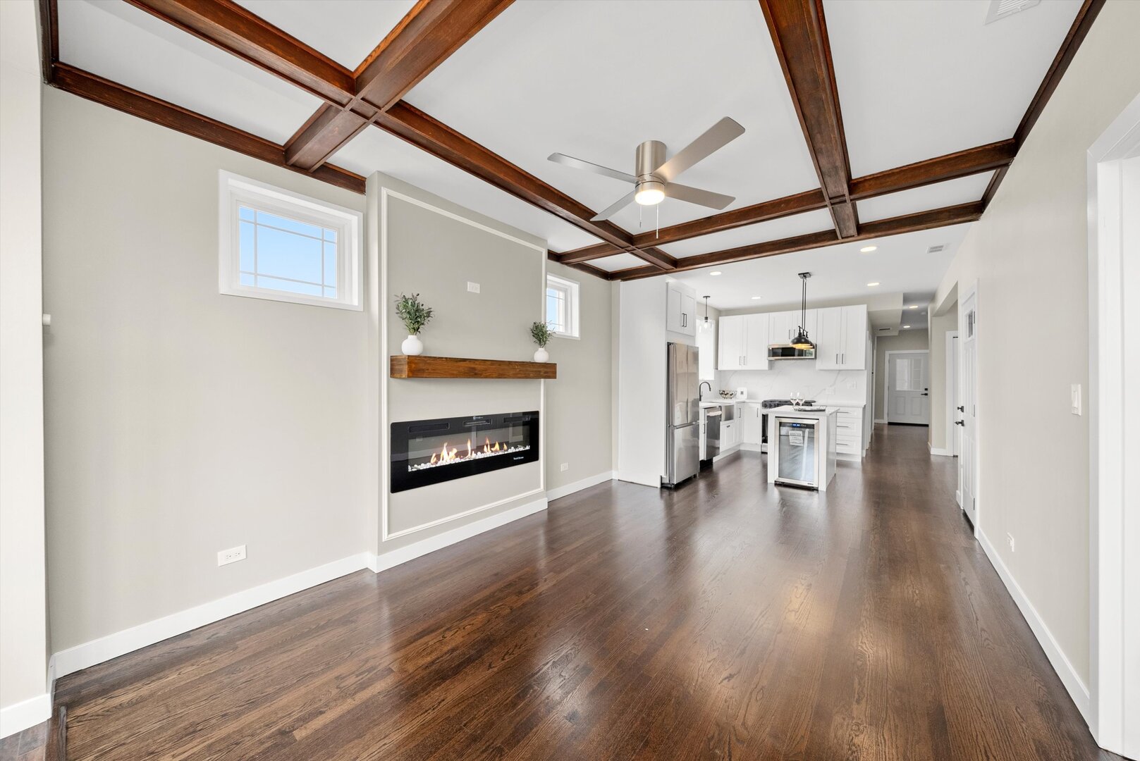 2101 S 48th Court Property Photo 12