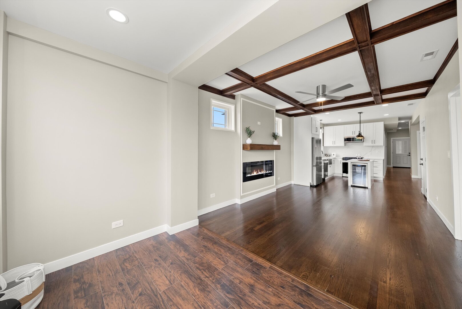 2101 S 48th Court Property Photo 13