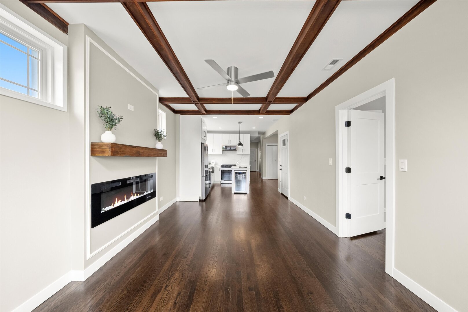 2101 S 48th Court Property Photo 14