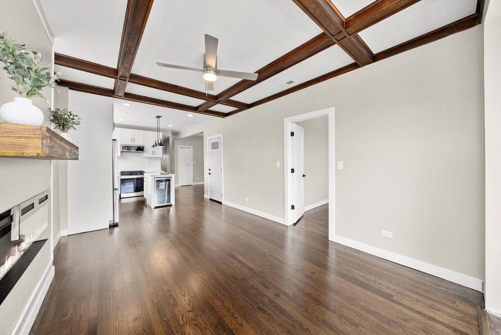 2101 S 48th Court Property Photo 15