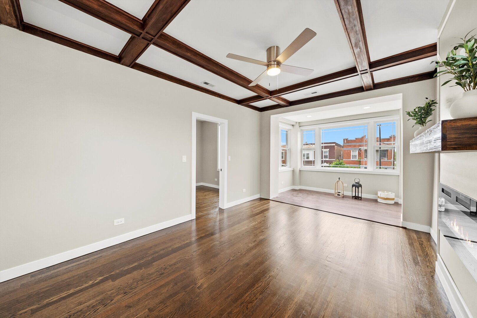 2101 S 48th Court Property Photo 16