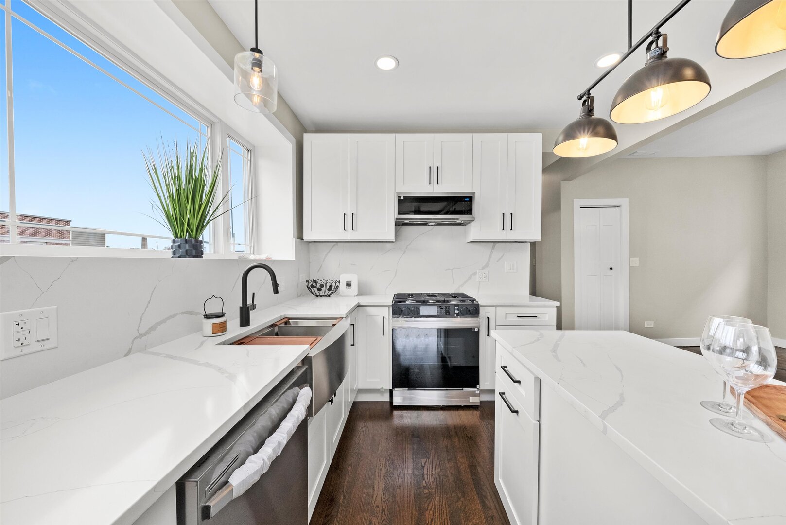 2101 S 48th Court Property Photo 21