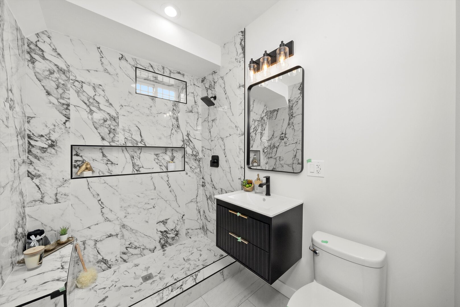 2101 S 48th Court Property Photo 27