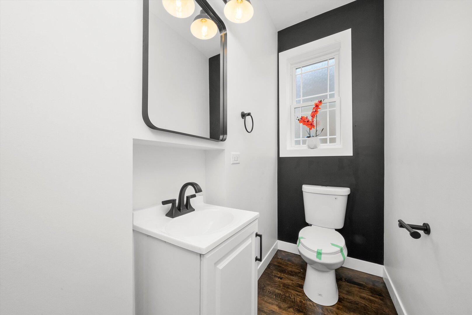 2101 S 48th Court Property Photo 28