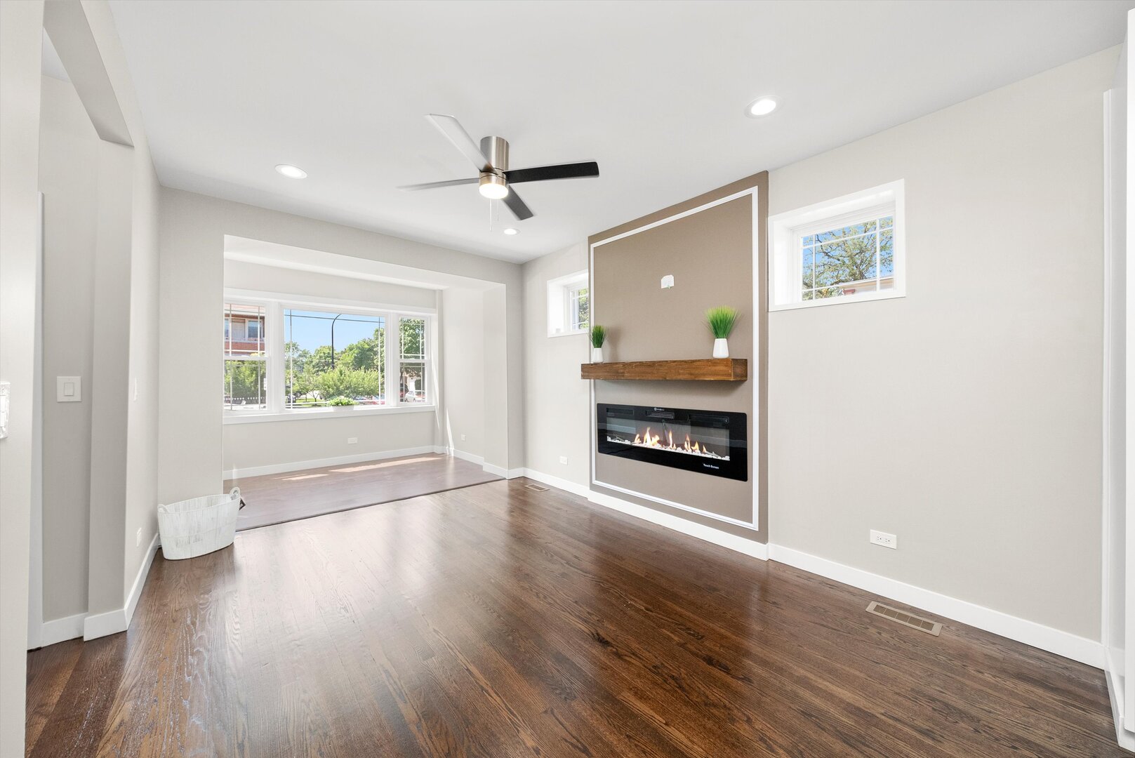 2101 S 48th Court Property Photo 30