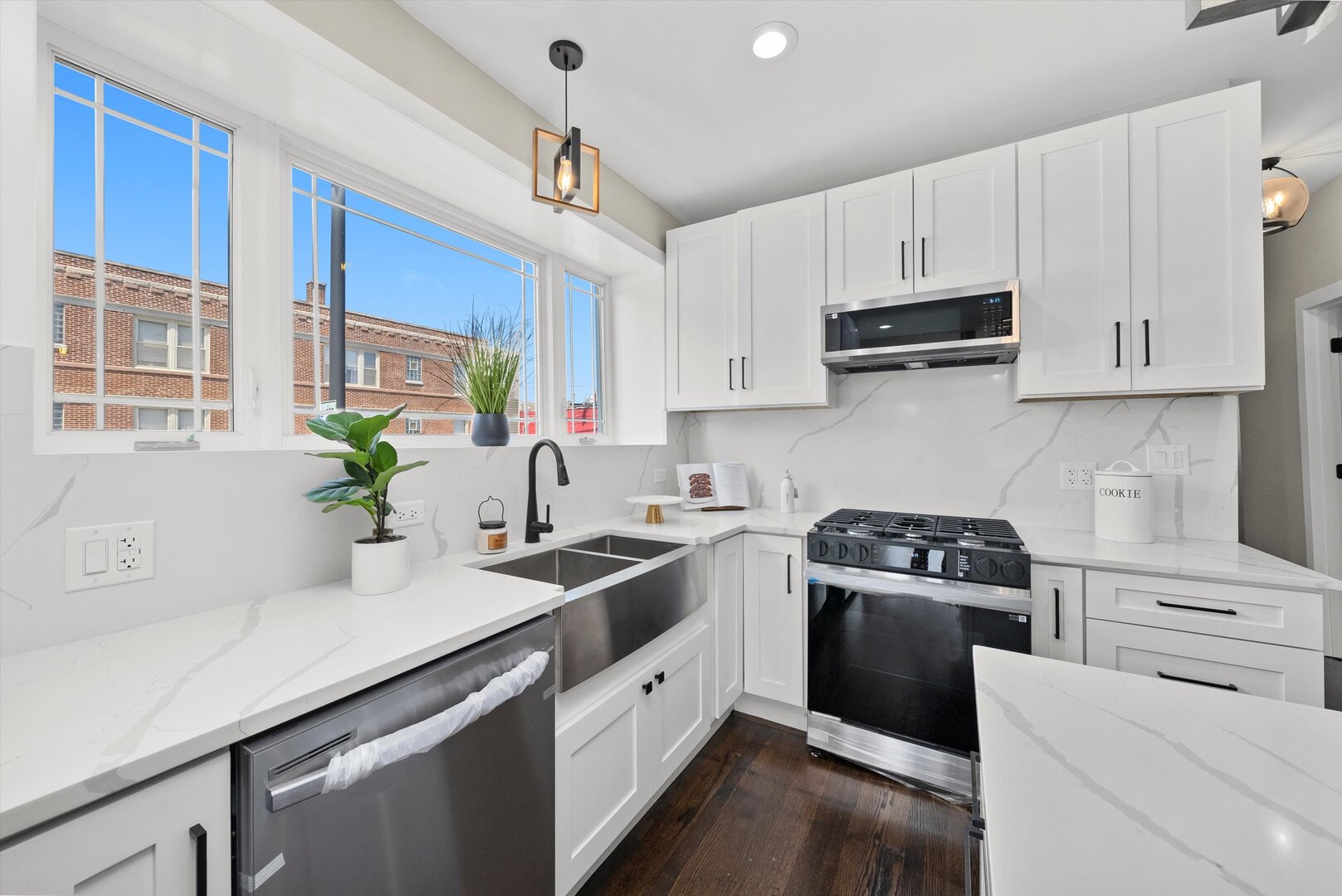 2101 S 48th Court Property Photo 37