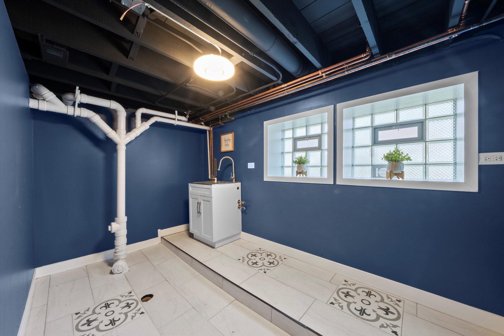 2101 S 48th Court Property Photo 48